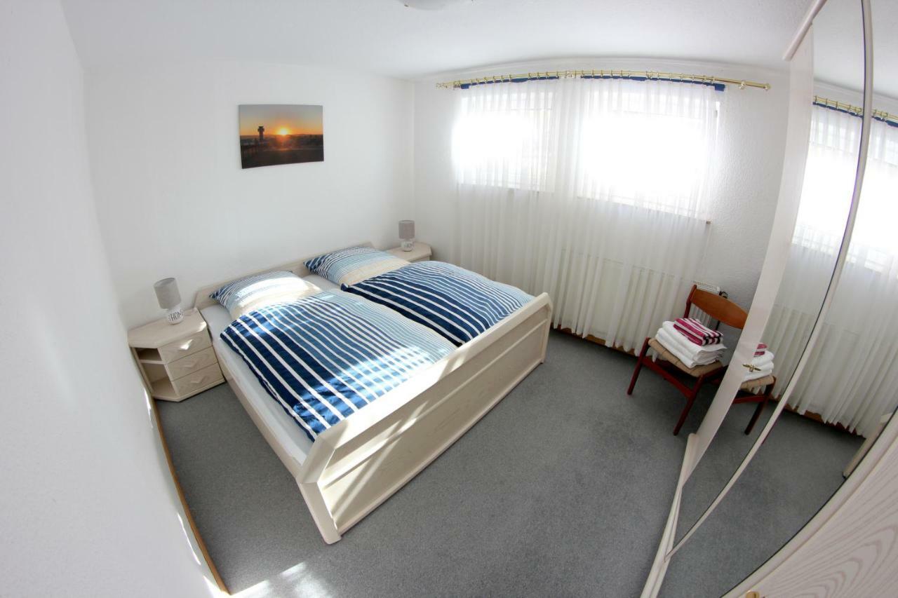 Ruhige Und Gemuetliche Ferienwohnung In Calden Buitenkant foto