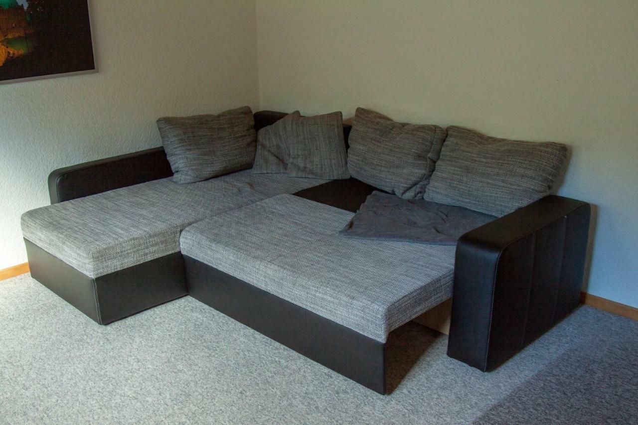 Ruhige Und Gemuetliche Ferienwohnung In Calden Buitenkant foto